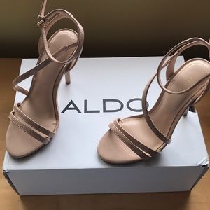 Aldo nude paten leather heels